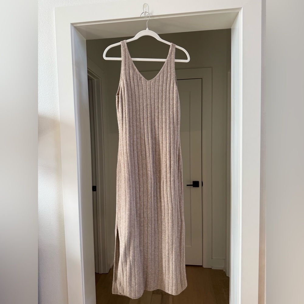 Universal Thread Midi Sweater Dress - size S